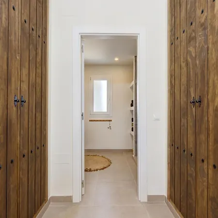 Astro Renovated & Seaview Apartment Estepona