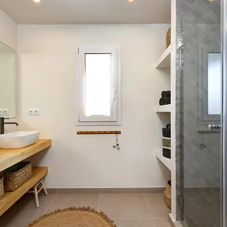 Astro Renovated & Seaview * אסטפונה