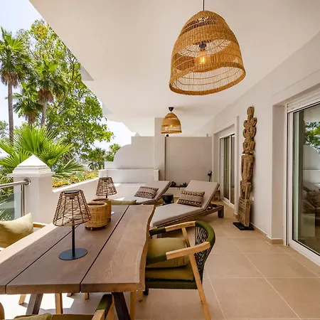 Astro Renovated & Seaview * אסטפונה